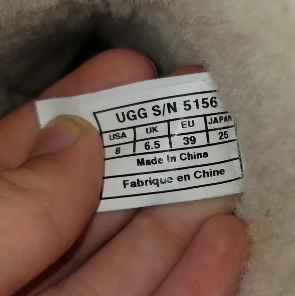 Ugg Tooth Toggle Shearing Boots *RARE* Size 8 - Picture 8 of 11